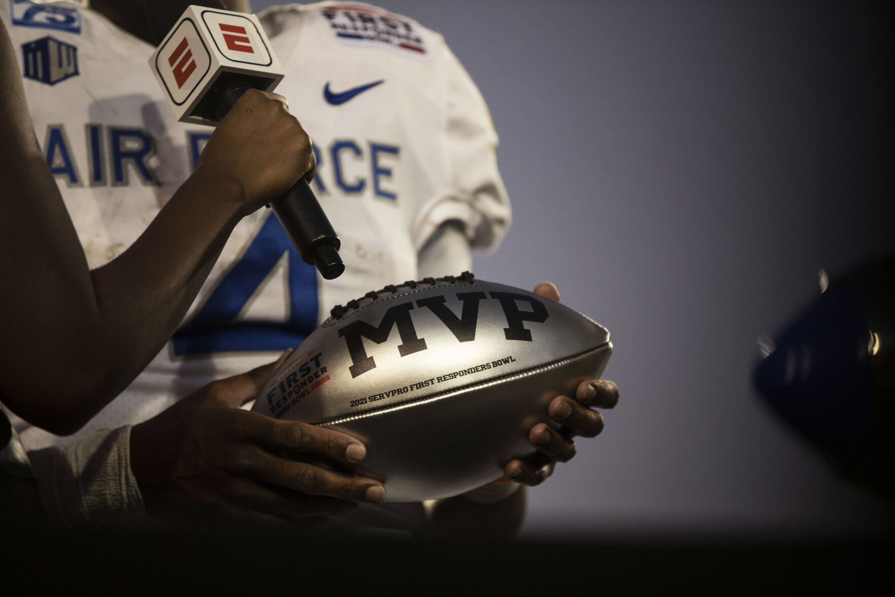 122921-sw-airforcebowl 30.jpg